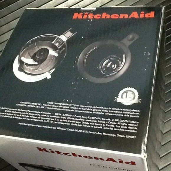 new PISTACHIO GREEN KitchenAid 3.5-Cup Food Chopper (a.k.a. Mini Food Processor) - Picture 6 of 13
